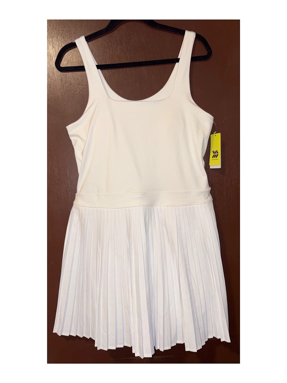 All in Motion Pleated Dress (White - Extra Large)